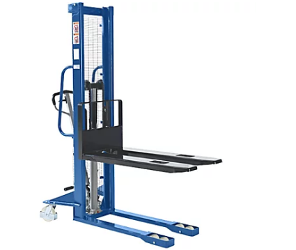 High lift stacker (lifting range 90 – 1600 mm, max. load 1600 kg)