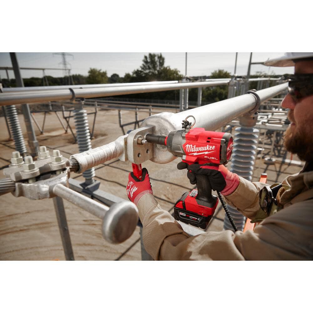 DRL-MILWAUKEE-USA M18 FUEL™ 1/2" High Torque Impact Wrench w/ Pin Detent (Bare tool)