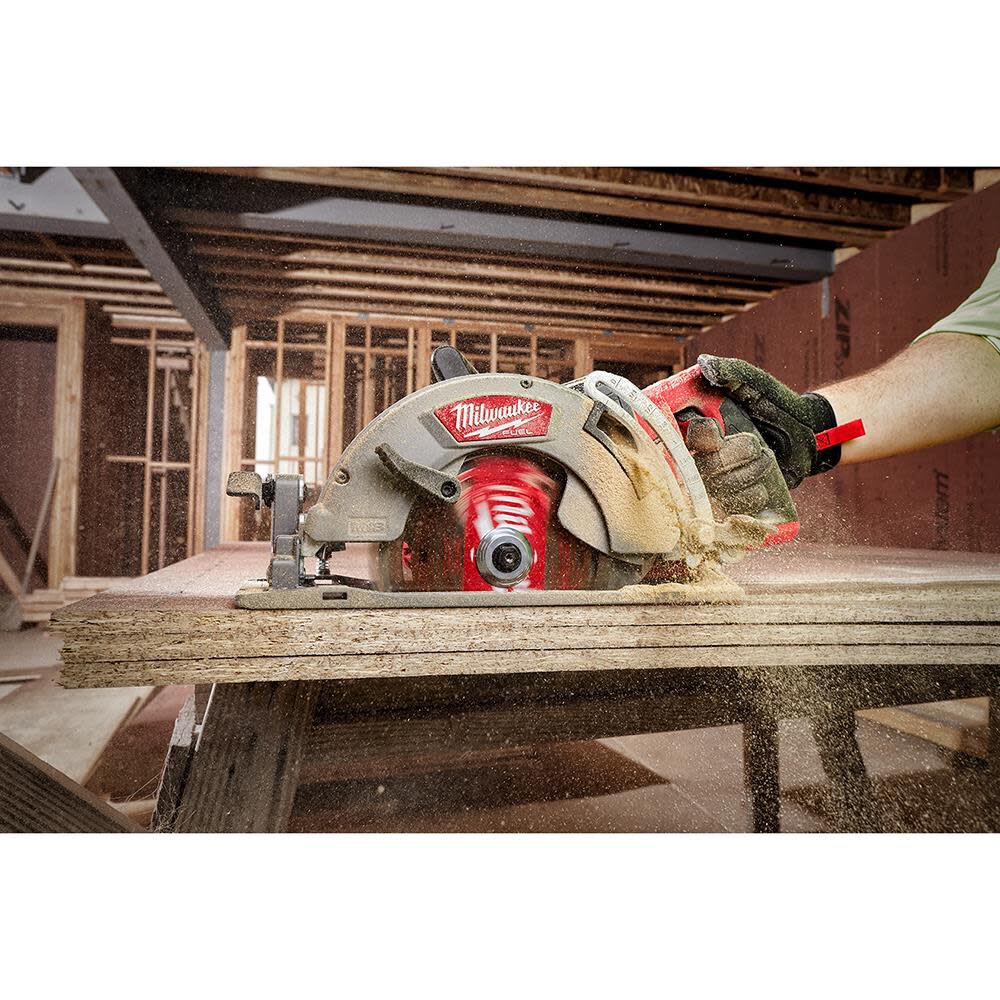 SAW-MILWAUKEE-USA M18 FUEL™ Rear Handle 7-1/4" Circular Saw (Bare tool)