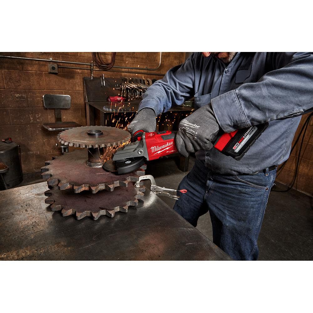 TSD-MILWAUKEE-USA M18 FUEL™ 5" Flathead Braking Grinder, Slide Switch Lock-On (Bare Tool)