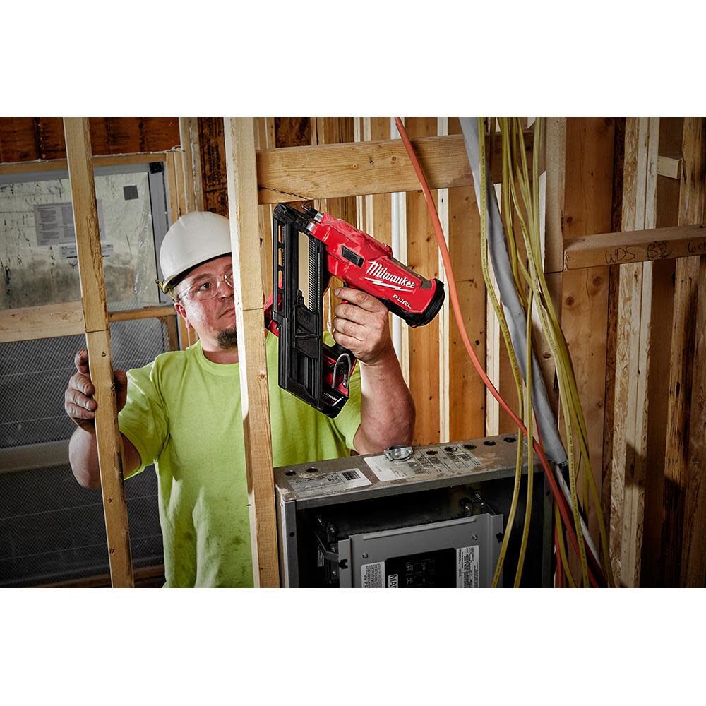 OTE-MILWAUKEE-USA M18 FUEL™ 30 Degree Framing Nailer (Bare tool)